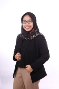 Dr. Dela Ayu Lestari